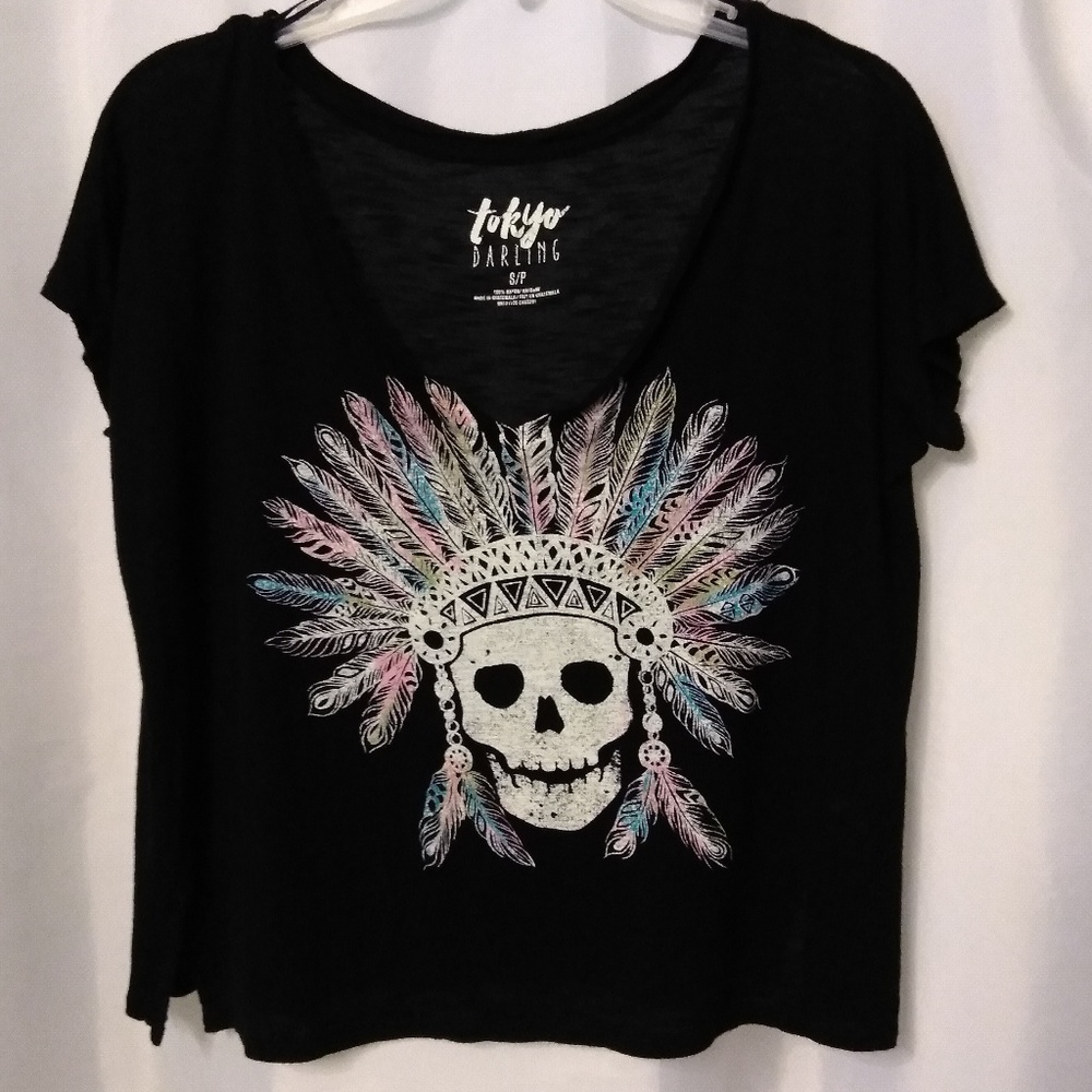 Tokyo Darling sleeveless t-shirt skull feathers